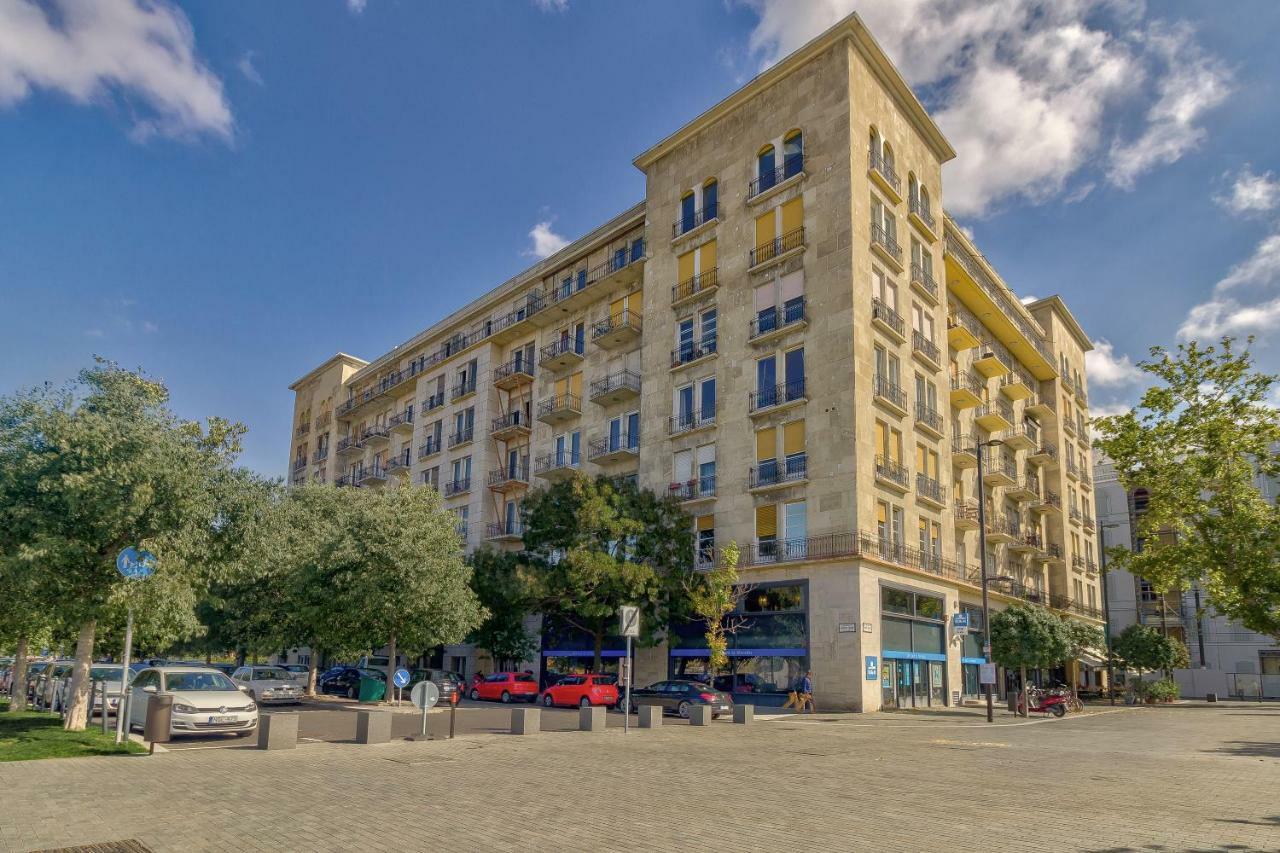 Riverbank Apartment At Parliament Budapest Extérieur photo