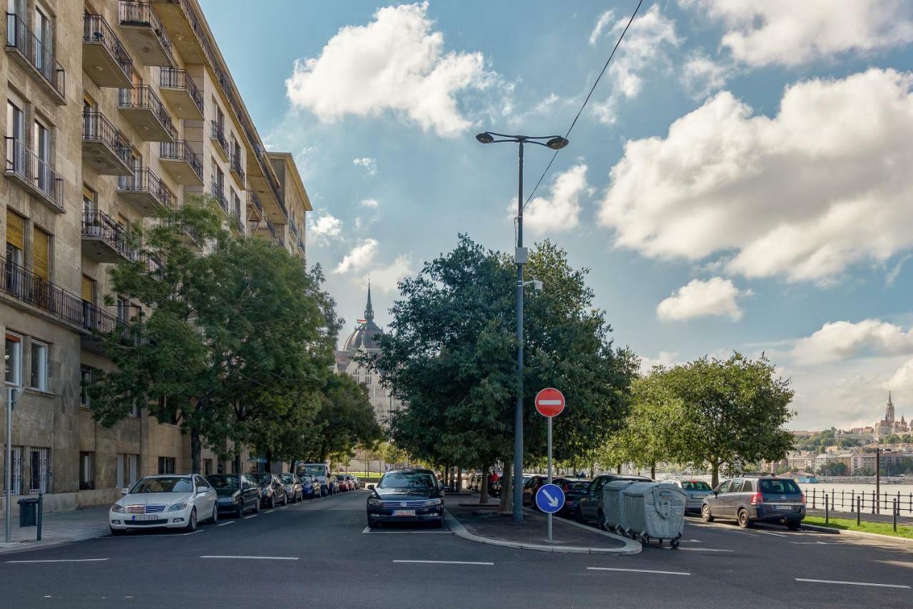 Riverbank Apartment At Parliament Budapest Extérieur photo