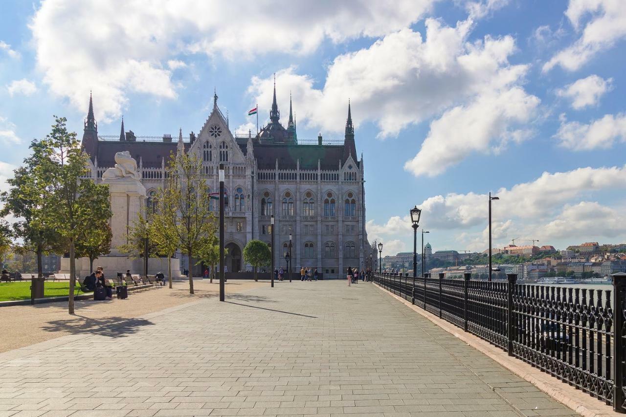 Riverbank Apartment At Parliament Budapest Extérieur photo