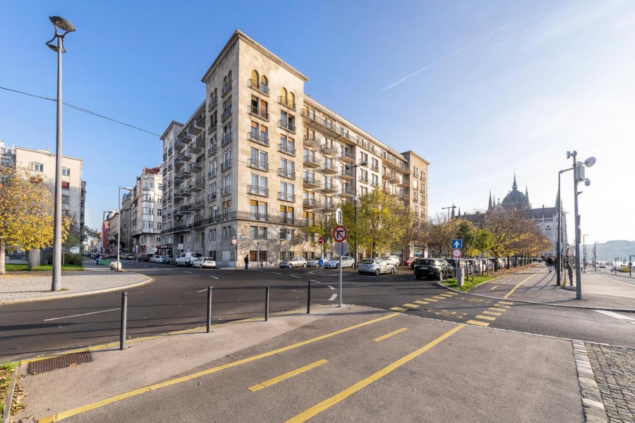 Riverbank Apartment At Parliament Budapest Extérieur photo